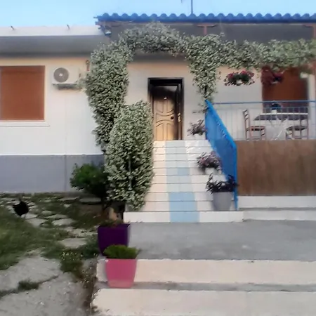 Bujtina Musta Relax Berat